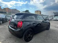 Usata Mini ONE Hype 102 CV (75 kW) 2018 Nero Utilitaria