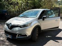 Usata Renault Captur Zen 90 CV (66 kW) 2015 Grigio SUV