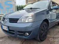Usata Renault Clio II Dynamique 75 CV (55 kW) 2007 Blu Berlina