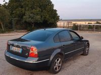 Usata VW Passat 101 CV (74 kW) 2005 Grigio Berlina