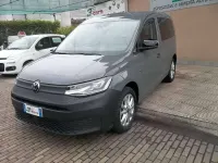 Usata VW Caddy 102 CV (75 kW) 2023 Pastello Monovolume