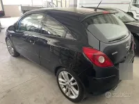 Usata Opel Corsa 90 CV (66 kW) 2007 Nero Utilitaria
