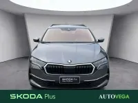 Usata Skoda Octavia Executive 150 CV (110 kW) 2025 Grigio pastello Station wagon