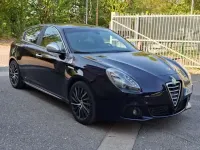 Usata Alfa Romeo Giulietta Quadrifoglio Verde 235 CV (172 kW) 2013 Blu/azzurro Utilitaria