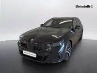Usata BMW 520 M Sport 197 CV (144 kW) 2024 Black sapphire metallizzato Station wagon