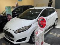 Usata Ford Fiesta Titanium 75 CV (55 kW) 2014 Bianco Utilitaria