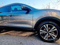 Usata Nissan Qashqai 131 CV (96 kW) 2019 Grigio SUV