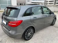 Usata Mercedes B200 Premium 156 CV (114 kW) 2012 Grigio Utilitaria