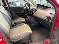 Gebraucht Lancia Ypsilon 69 PS (50 kW) 2016 Rot Kleinwagen