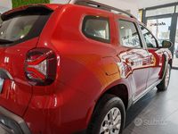 Usata Dacia Duster Comfort 101 CV (74 kW) 2022 Rosso Station wagon