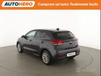 Usata Kia Rio 84 CV (61 kW) 2019 Nero Berlina