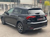 Occasion Fiat Tipo Cross 95 ch (69 kW) 2021 Noir Berline