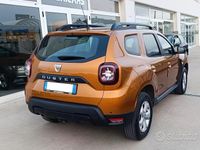 Usata Dacia Duster Comfort 101 CV (74 kW) 2020 Arancione SUV