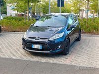 Usata Ford Fiesta Style 68 CV (50 kW) 2008 Grigio Utilitaria