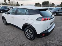 Usata Peugeot 2008 Active 110 CV (80 kW) 2021 Bianco SUV