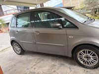 Begagnad Lancia Musa 90 HK (66 kW) 2009 Grå Minibuss