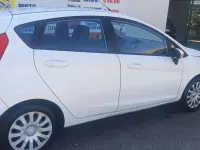 Usata Ford Fiesta 60 CV (44 kW) 2011 Bianco Berlina