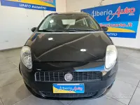 Usata Fiat Grande Punto 75 CV (55 kW) 2006 Nero Utilitaria