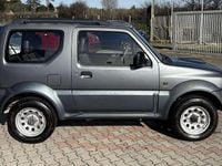 Usata Suzuki Jimny 65 CV (47 kW) 2005 Grigio SUV