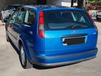Usata Ford Focus Style 116 CV (85 kW) 2007 Blu Station wagon