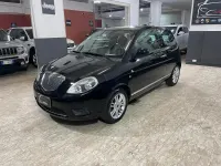 Usata Lancia Ypsilon 75 CV (55 kW) 2011 Nero Utilitaria