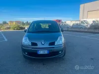 Usata Renault Modus 75 CV (55 kW) 2012 Grigio Monovolume