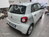 Usata Smart ForFour 71 CV (52 kW) 2017 Bianco Utilitaria
