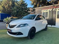 Usata Lancia Ypsilon Silver 69 CV (50 kW) 2022 Bianco Utilitaria