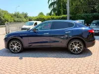 Usata Maserati Levante 250 CV (183 kW) 2017 Blu/azzurro SUV