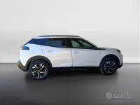 Usata Peugeot 2008 Allure 131 CV (96 kW) 2023 Bianco SUV