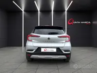 Usata Renault Captur Techno 101 CV (74 kW) 2024 Grigio SUV