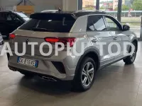 Usata VW T-Roc R-line 150 CV (110 kW) 2022 Argento SUV