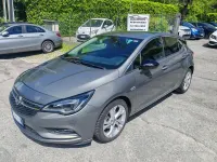 Usata Opel Astra Innovation 106 CV (77 kW) 2016 Grigio Berlina