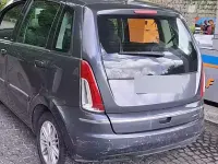 Usata Lancia Musa 90 CV (66 kW) 2009 Grigio Monovolume