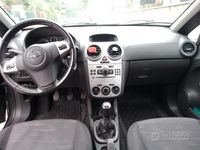 Usata Opel Corsa 85 CV (62 kW) 2011 Utilitaria