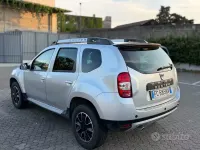 Usado Dacia Duster 109 CV (80 kW) 2016 Gris SUV
