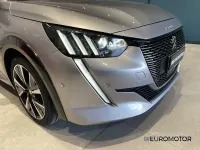 Usata Peugeot 208 GT 131 CV (96 kW) 2022 Argento Utilitaria