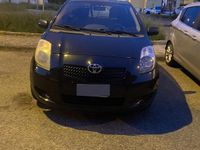 Usata Toyota Yaris 69 CV (50 kW) 2008 Nero Utilitaria
