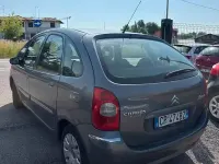 Usata Citroën Xsara Picasso 95 CV (69 kW) 2004 Grigio Monovolume