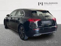 Usata Mercedes A180 Advanced 136 CV (100 kW) 2023 Nero notte Berlina