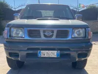 Usata Nissan Navara 106 CV (77 kW) 2002 Grigio Pick-up