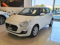 Usata Suzuki Swift 90 CV (66 kW) 2020 Bianco Utilitaria