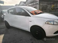 Usata Lancia Ypsilon 69 CV (50 kW) 2014 Bianco Utilitaria