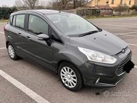Usata Ford B-MAX 90 CV (66 kW) 2017 Grigio Monovolume