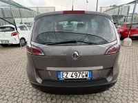 Brugt Renault Scénic III 110 HK (80 kW) 2015 Grå MPV
