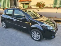 Usata Renault Clio II Dynamique 75 CV (55 kW) 2010 Nero Berlina