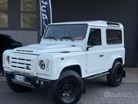 Usado Land Rover Defender 122 HP (89 kW) 2014 Branco SUV