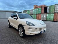 Usata Porsche Cayenne 239 CV (175 kW) 2011 Bianco SUV