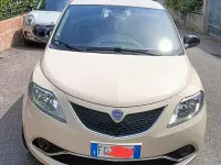 Usata Lancia Ypsilon Gold 80 CV (58 kW) 2016 Utilitaria