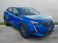 Usata Peugeot 2008 Active 100 CV (73 kW) 2023 Blu vertigo SUV
